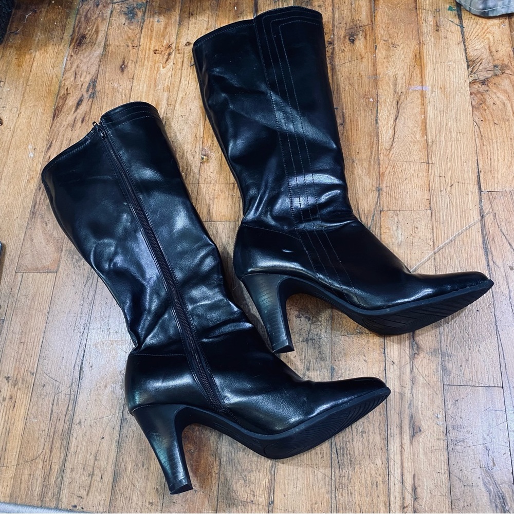 Laura Scott Black Size 9.5 Heeled Zip Calf Boots